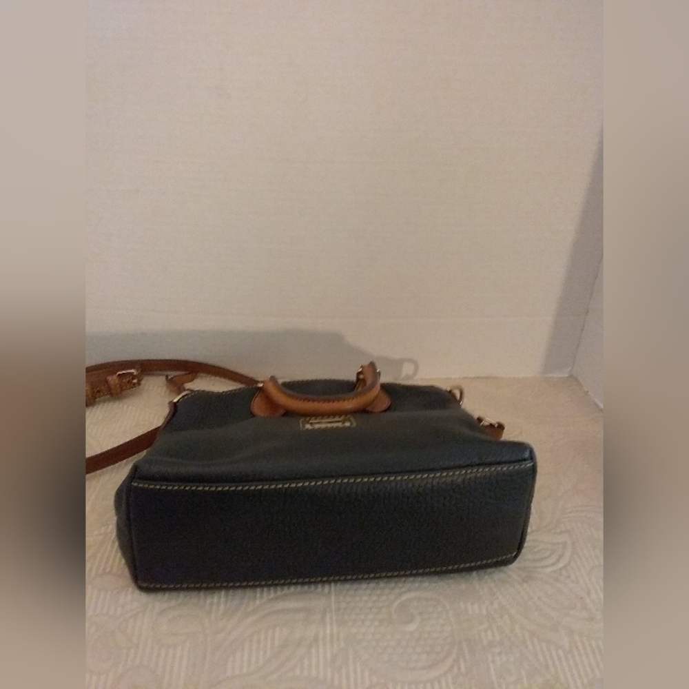 Dooney Bourke Pebble Satchel Crossbody w/Strap Leather Black /Brown Handles EUC - Picture 7 of 14